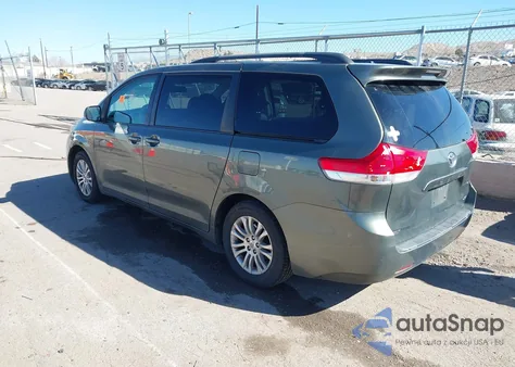 2011 Toyota Sienna Xle V6 z USA, uszkodzony, nr VIN 5TDYK3DCXBS053758